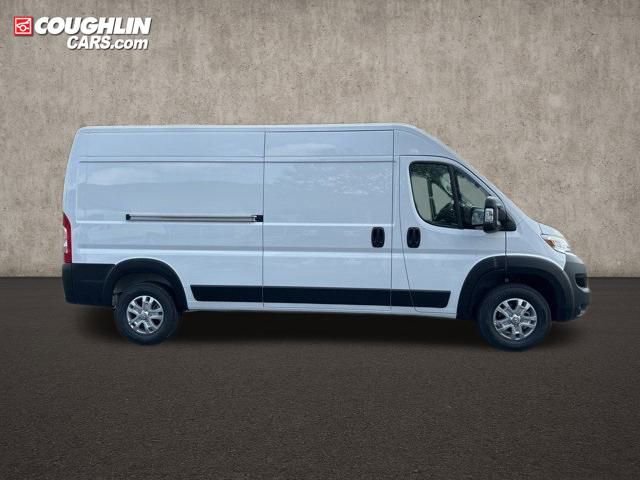 New 2024 RAM ProMaster 2500 w/ Quick Order Package 22G SLT image 5