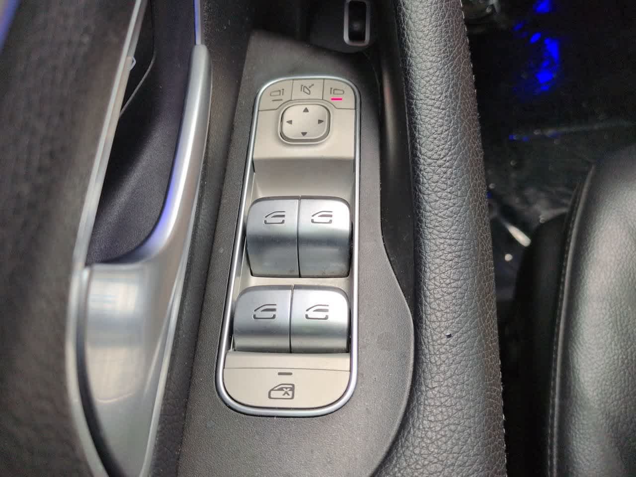 Used 2021 Mercedes-Benz GLS 450 4MATIC image 25