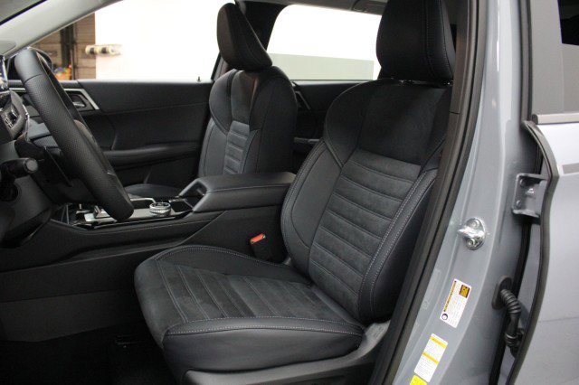 New 2026 Mitsubishi Outlander Trail Edition image 7