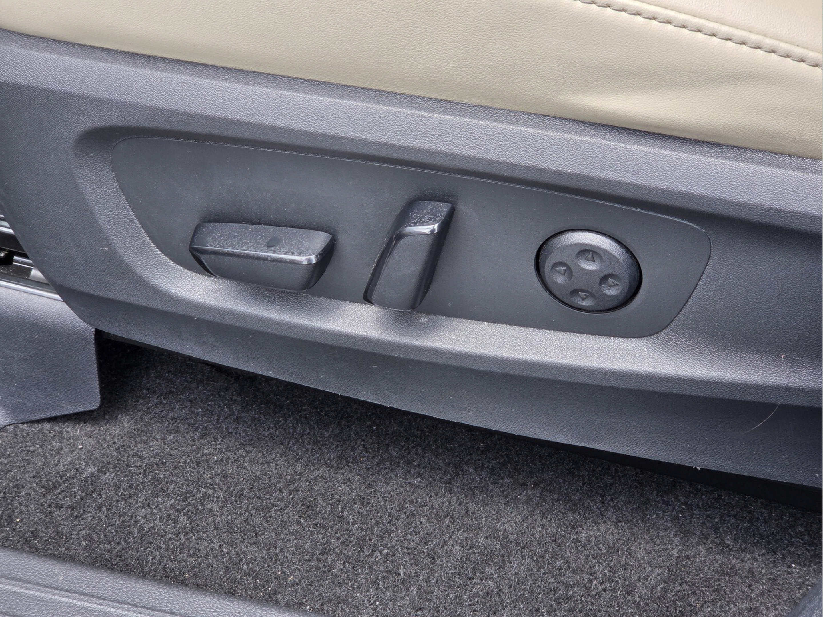 Used 2024 INFINITI QX60 Luxe FWD image 14