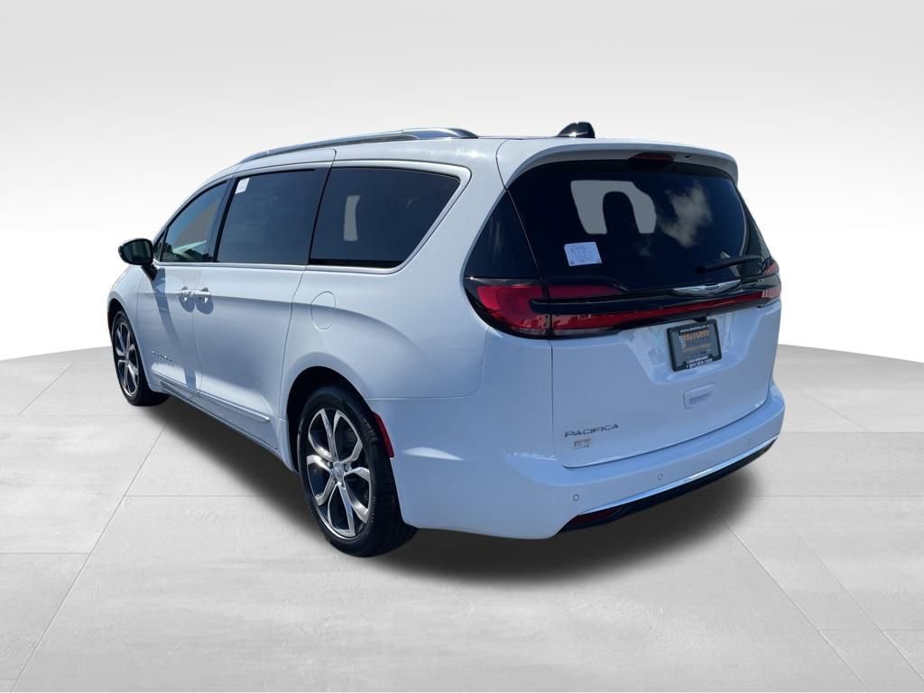New 2026 Chrysler Pacifica Pinnacle image 6