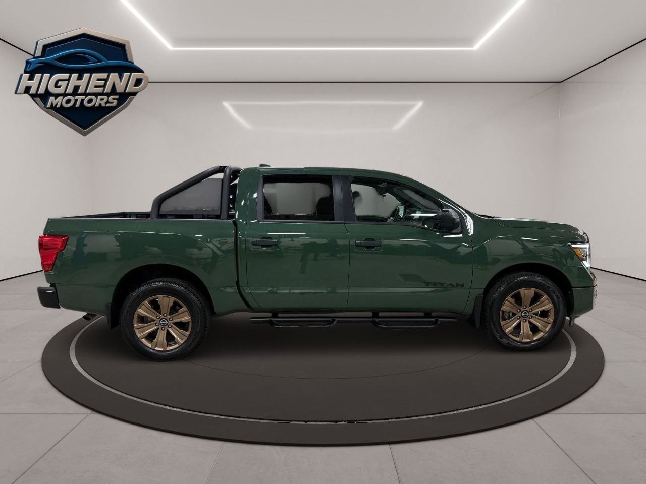 Used 2024 Nissan Titan SV w/ SV Bronze Edition Package image 7