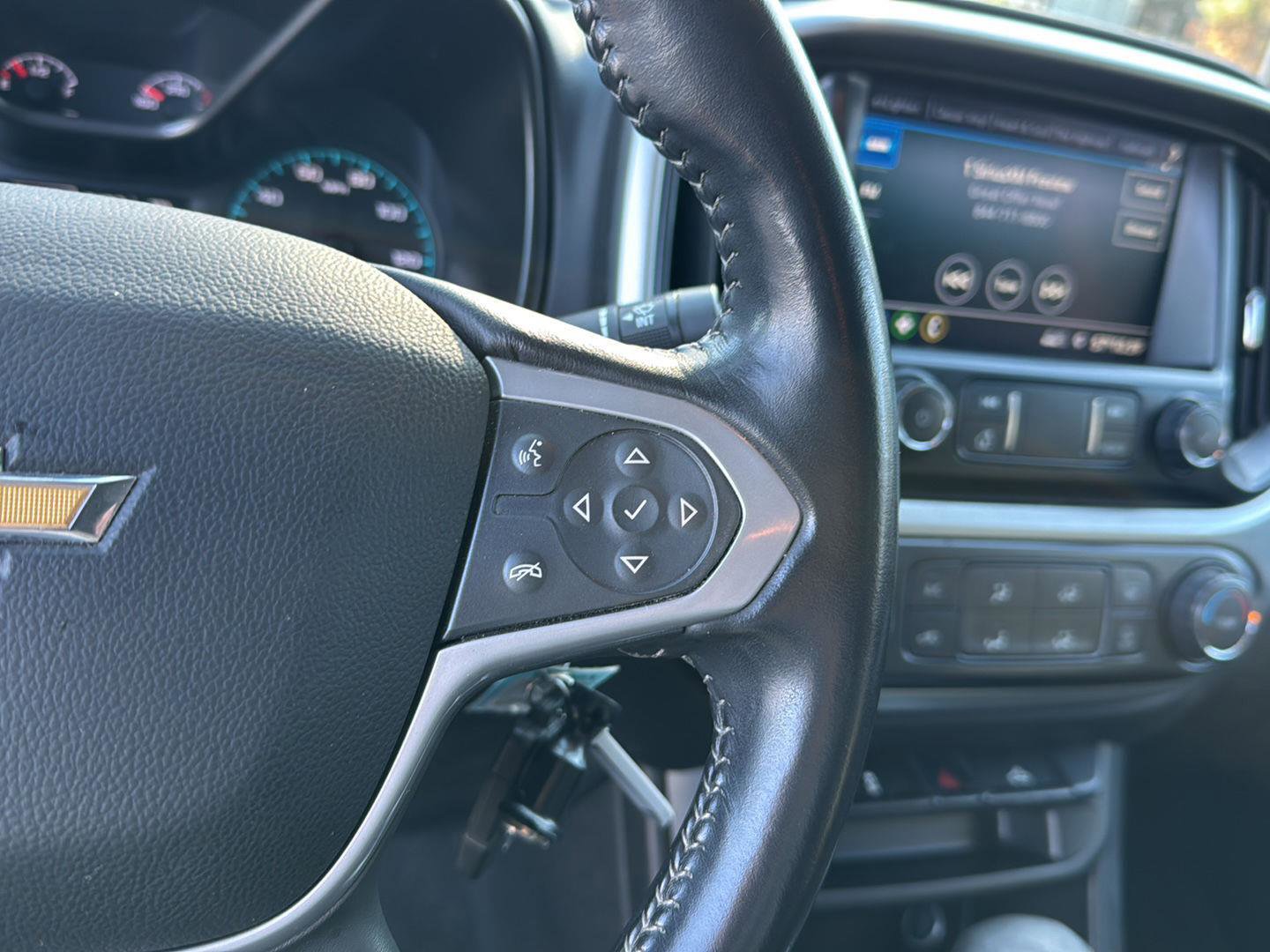 Certified 2022 Chevrolet Colorado LT w/ LT Convenience Package image 18