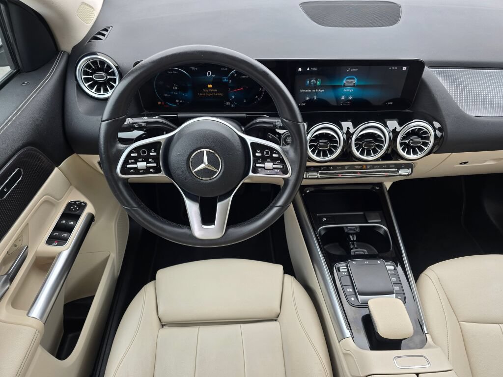 Used 2022 Mercedes-Benz GLA 250 4MATIC image 2