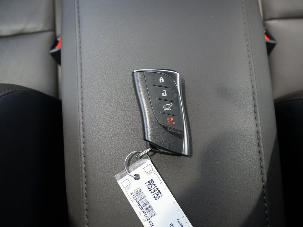 Certified 2023 Lexus RX 350 AWD w/ Accessory Package image 35
