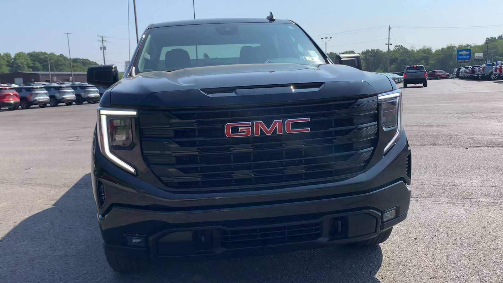 Certified 2025 GMC Sierra 1500 Elevation image 3