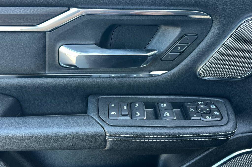 New 2026 RAM 1500 Laramie w/ Night Edition AWD/4WD image 11