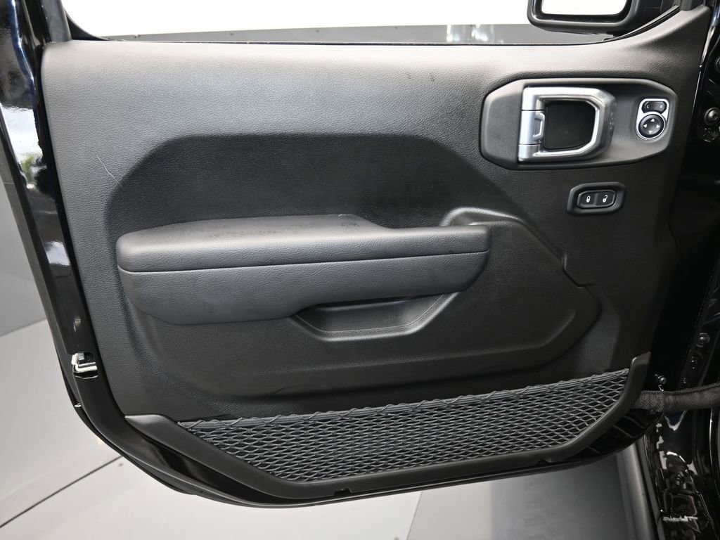 Used 2024 Jeep Gladiator Sport image 11