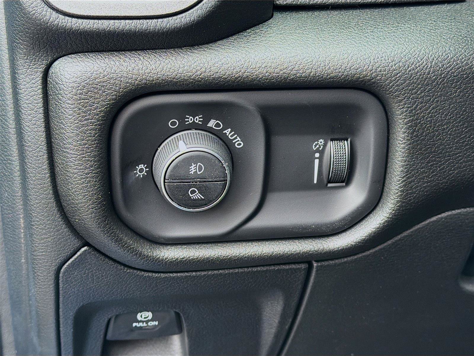 New 2026 RAM 1500 Warlock AWD/4WD image 17