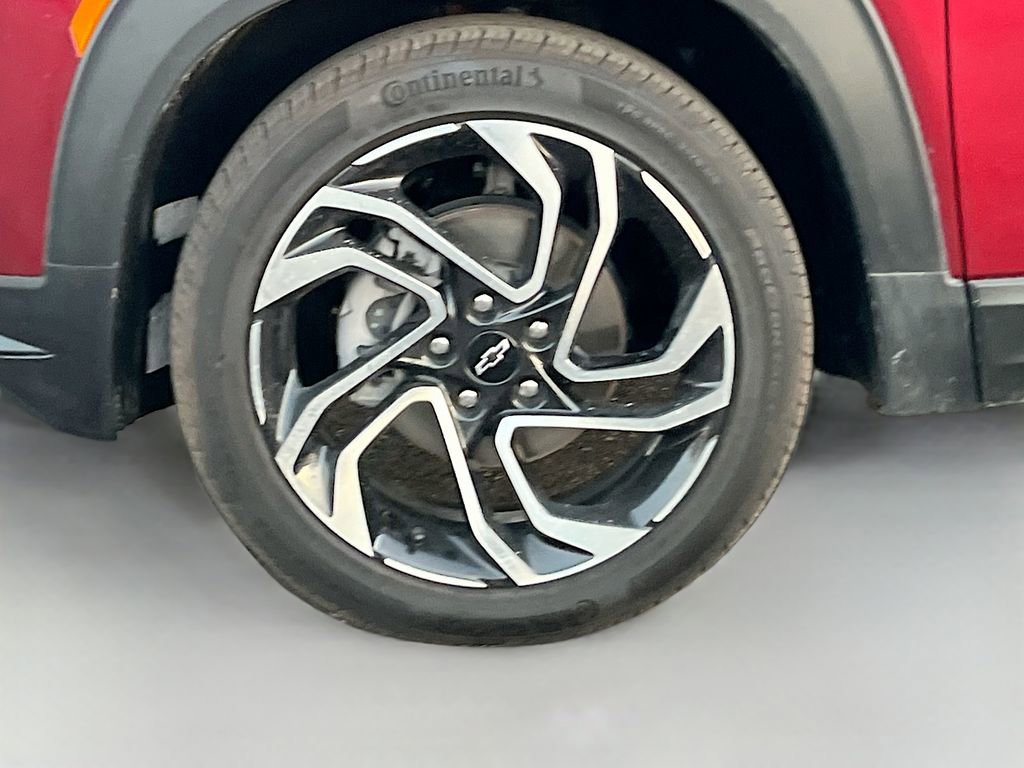 Used 2025 Chevrolet TrailBlazer RS w/ Driver Confidence Package image 29