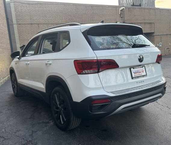 Used 2023 Volkswagen Taos S w/ Driver Assistance Package FWD image 18