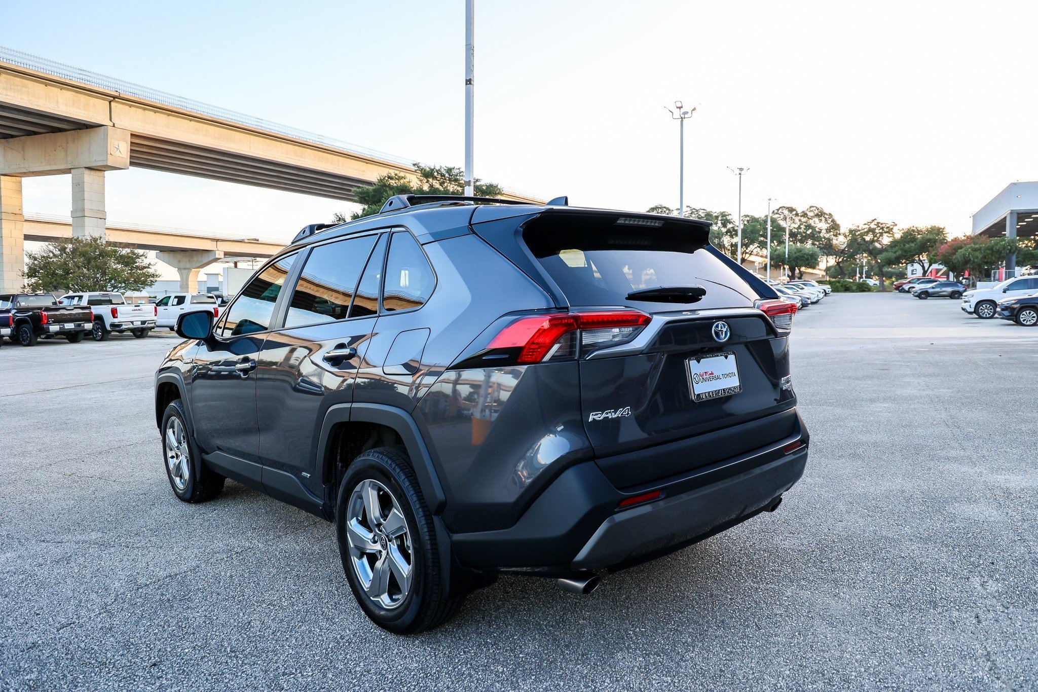Certified 2021 Toyota RAV4 Limited AWD/4WD image 9