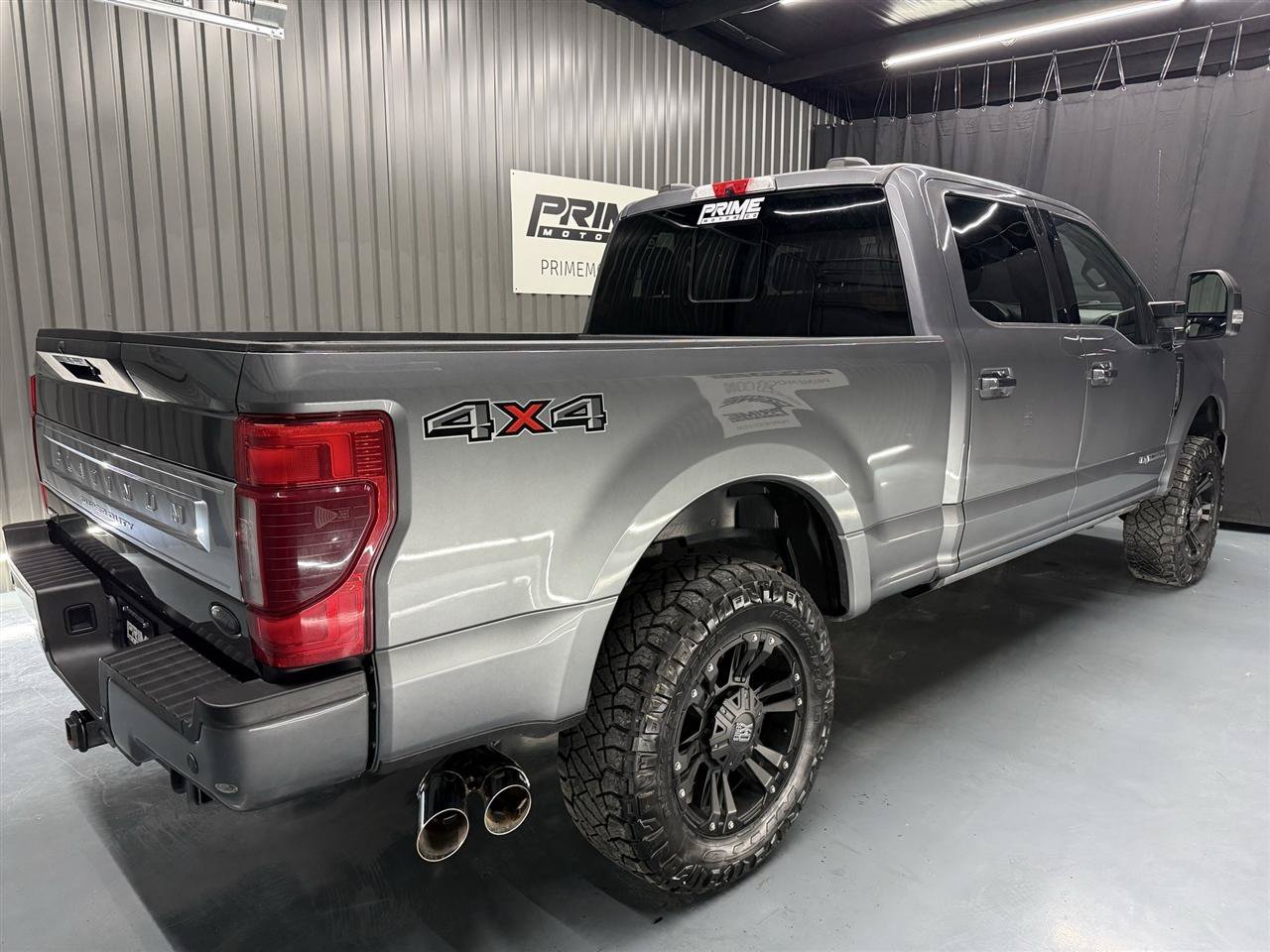 Used 2022 Ford F250 Platinum AWD/4WD image 3