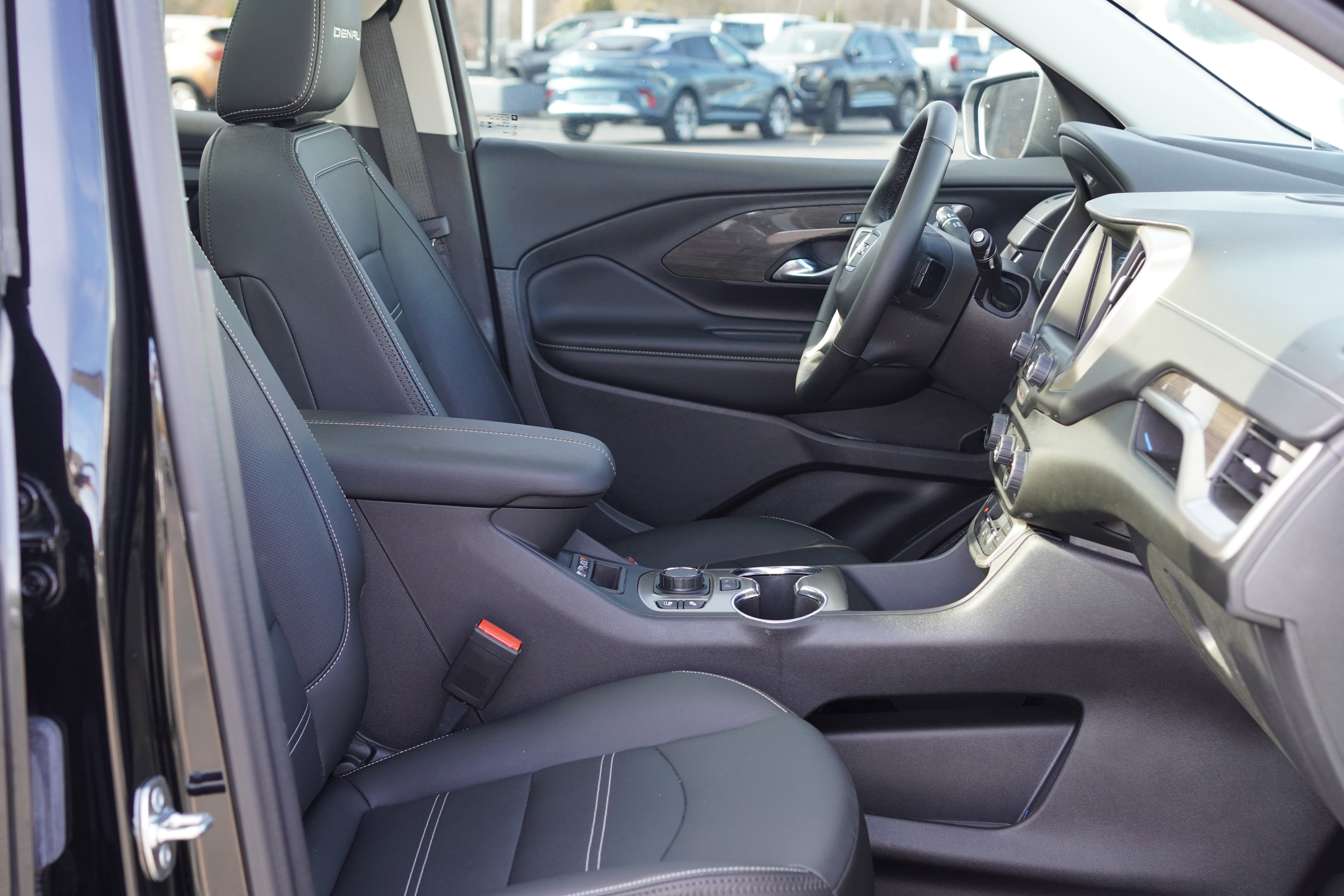 Used 2024 GMC Terrain Denali w/ Denali Premium Package image 22