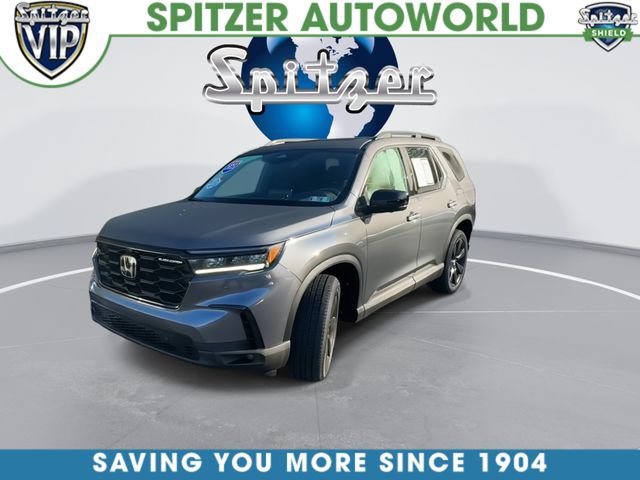 Used 2025 Honda Pilot Black Edition image 4