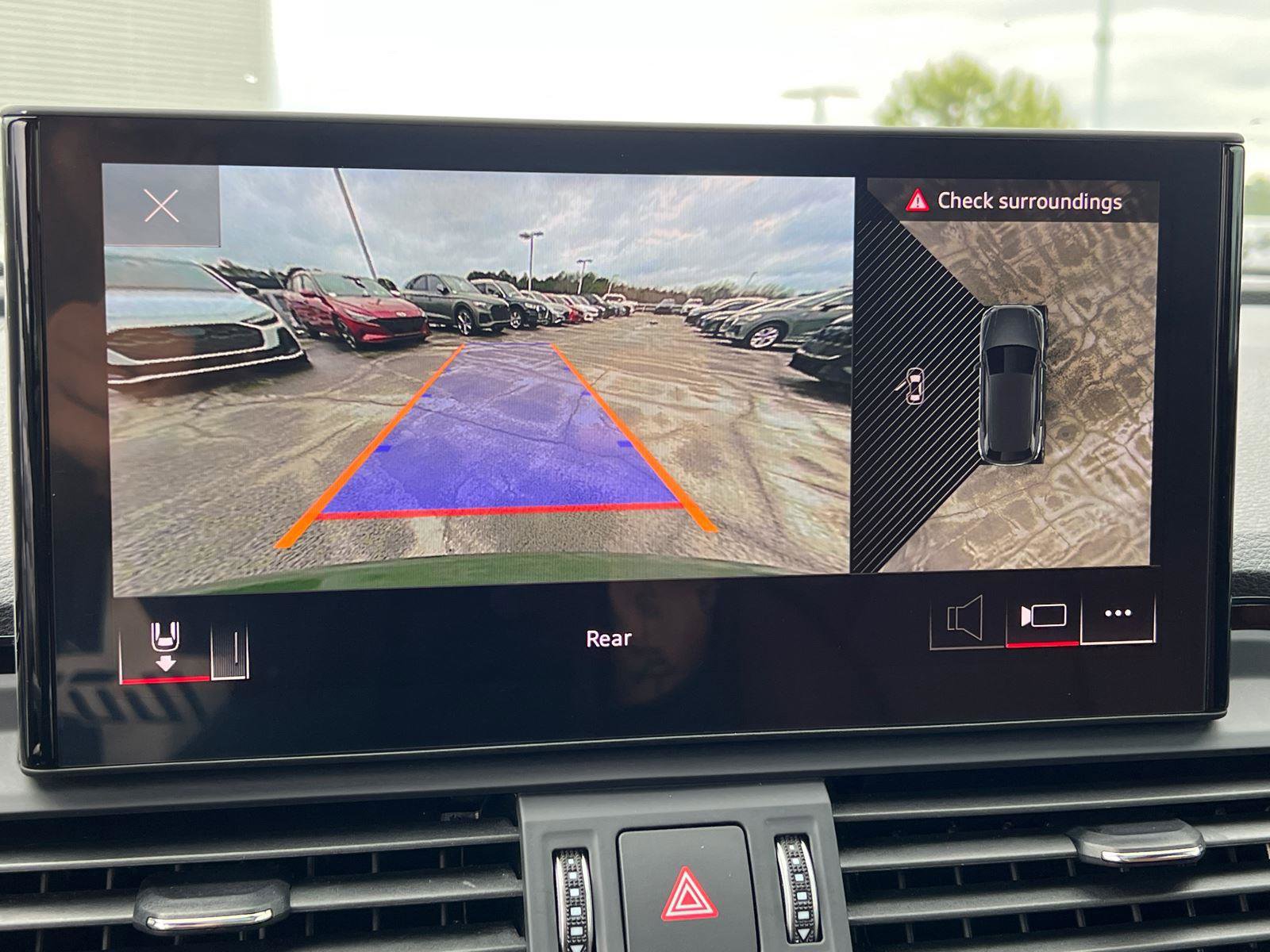 Certified 2024 Audi Q5 e Premium Plus w/ Premium Plus Package image 30