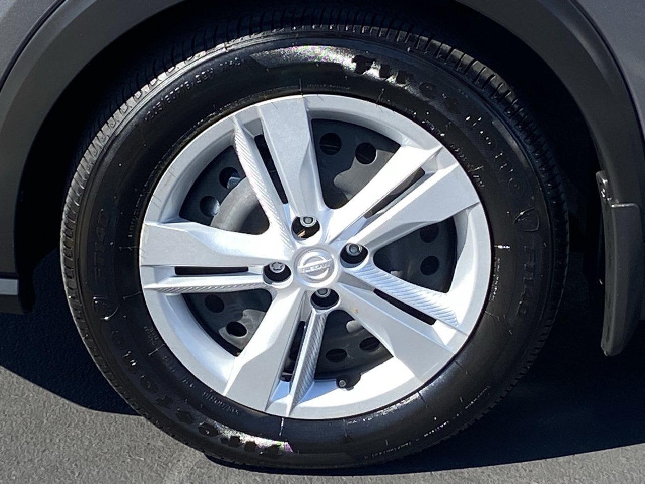 Certified 2025 Nissan Kicks Play S FWD image 8