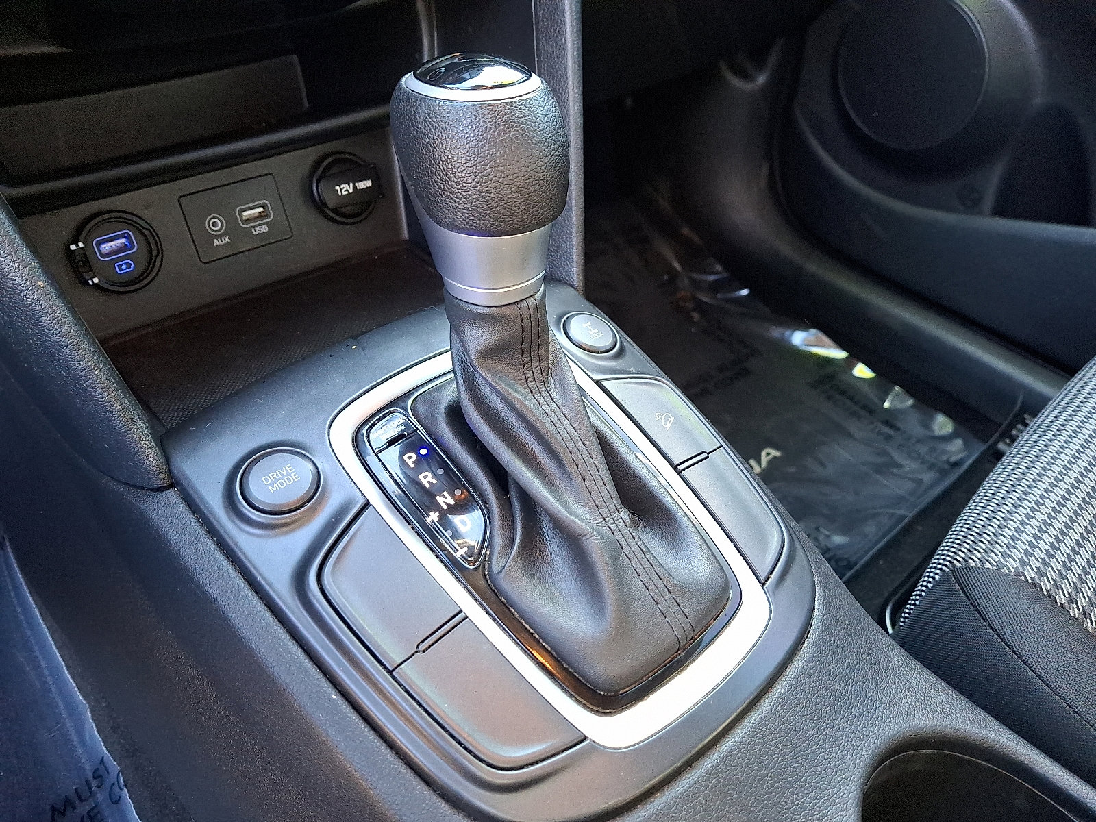 Used 2021 Hyundai Kona SE image 15