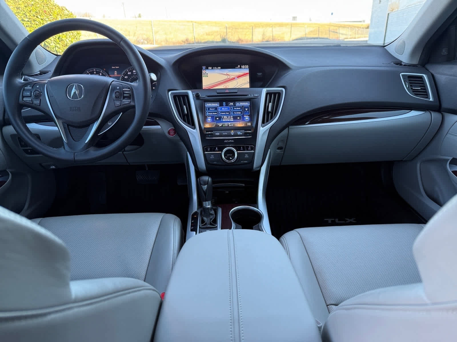 Used 2017 Acura TLX w/ Technology Package image 13