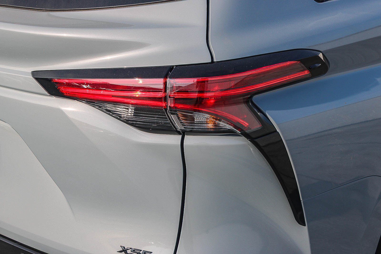 New 2026 Toyota Sienna XSE AWD/4WD image 10
