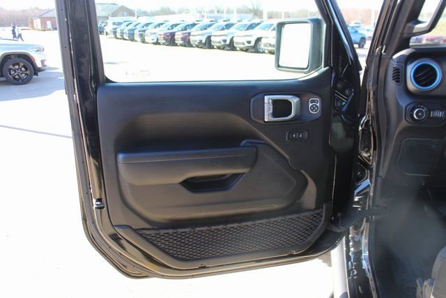 Used 2022 Jeep Wrangler Sport S image 9