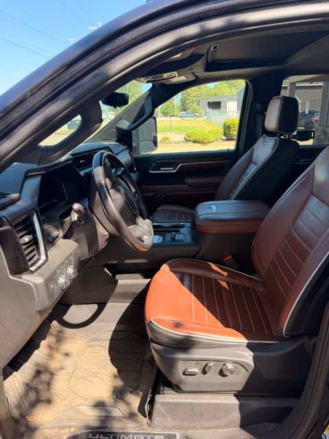 Used 2024 GMC Sierra 2500 Denali Ultimate AWD/4WD image 3