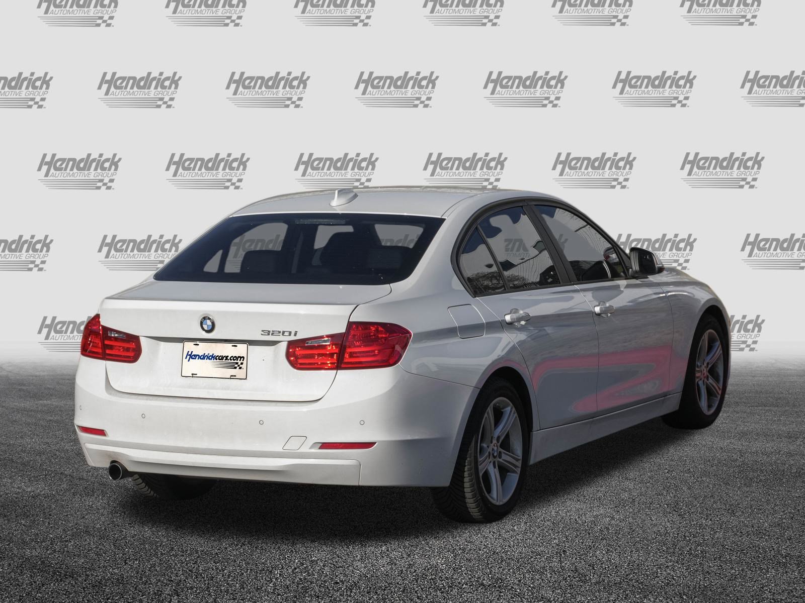 Used 2014 BMW 320i Sedan image 9