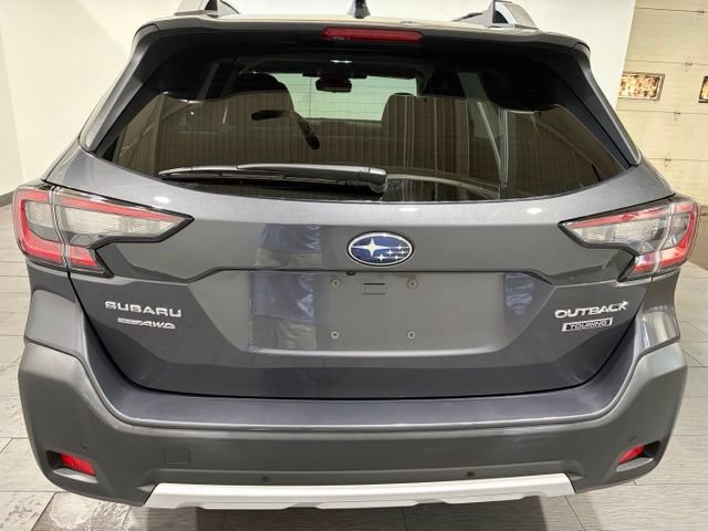 Used 2023 Subaru Outback Touring AWD/4WD image 4