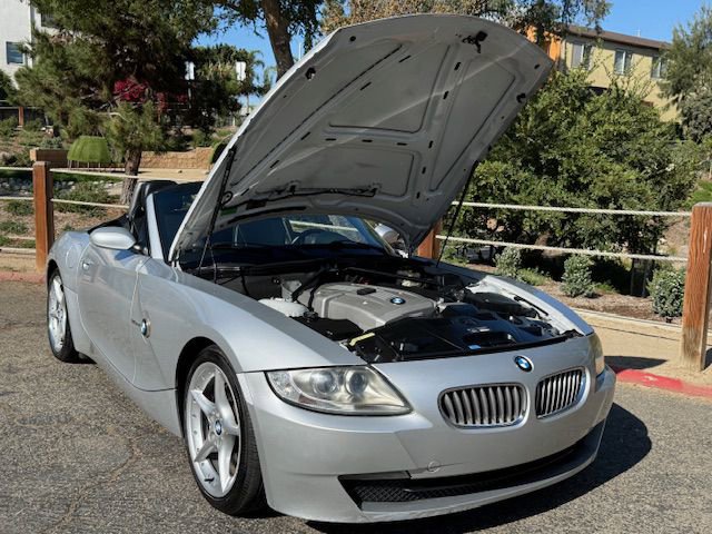 Used 2006 BMW Z4 3.0si image 12