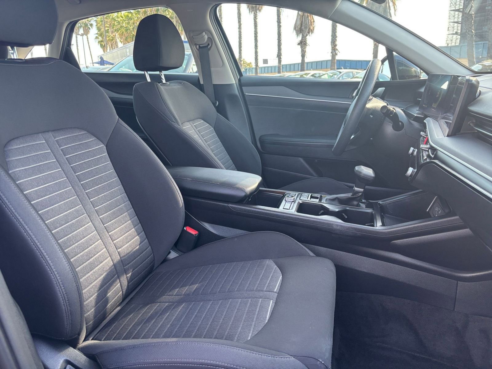 Used 2025 Kia K5 LXS image 35