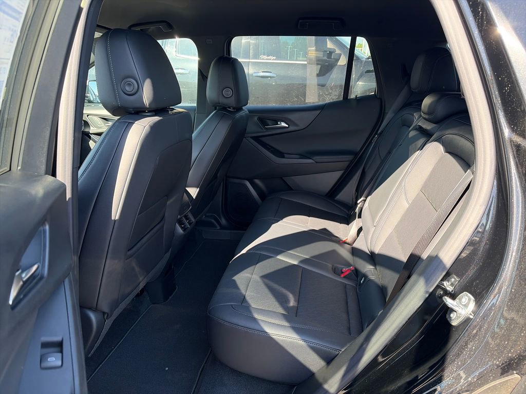 New 2026 Chevrolet Equinox LT w/ Convenience Package II AWD/4WD image 26