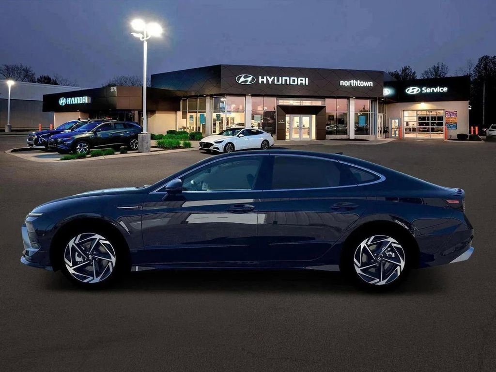 New 2026 Hyundai Sonata SEL FWD image 3