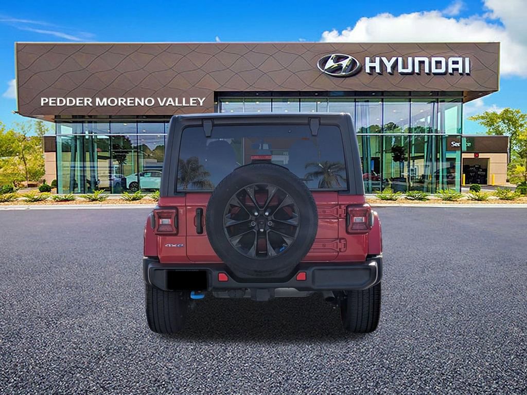 Used 2023 Jeep Wrangler Unlimited Sahara image 5