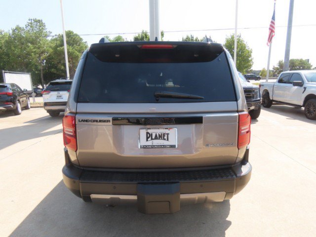 Used 2024 Toyota Land Cruiser w/ Premium Package AWD/4WD image 11