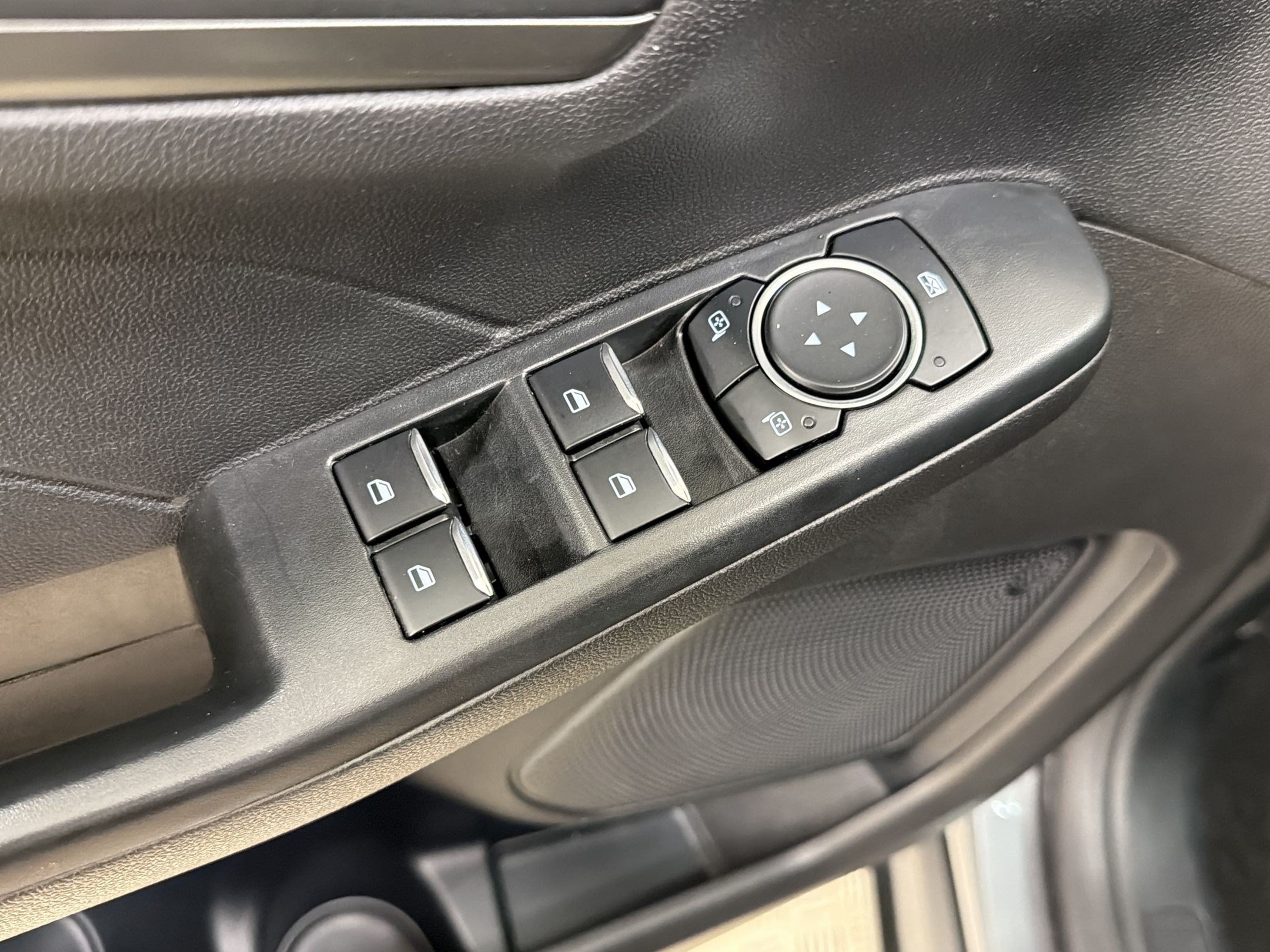 Certified 2025 Ford Escape Active AWD/4WD image 14