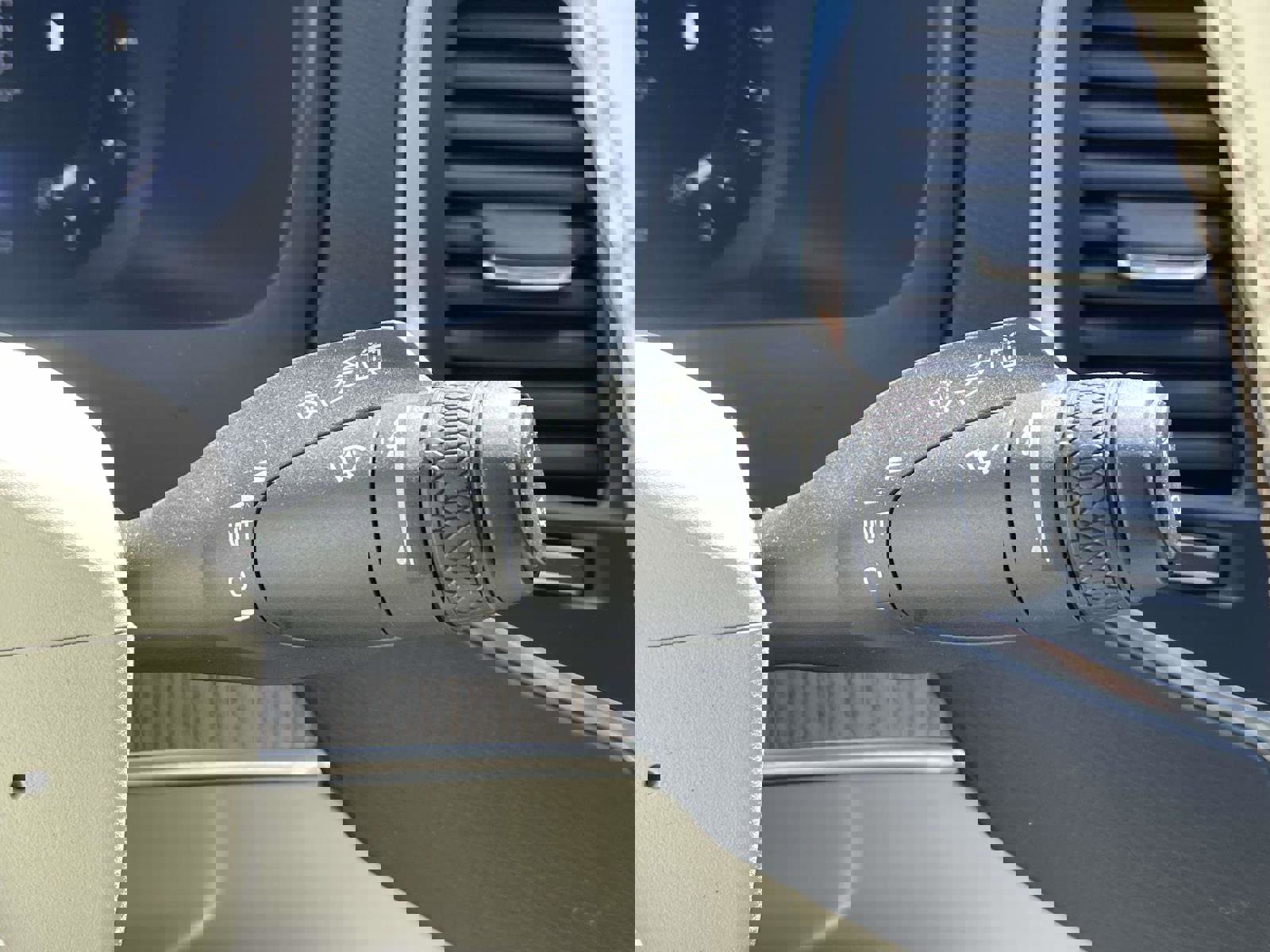 Used 2023 Volvo XC90 B6 Core w/ Protection Package Premier image 26