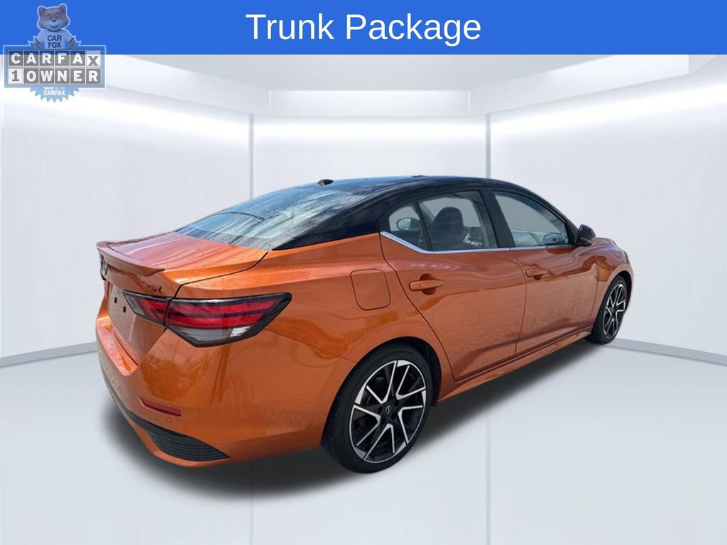 Used 2025 Nissan Sentra SR w/ SR Premium Package FWD image 3
