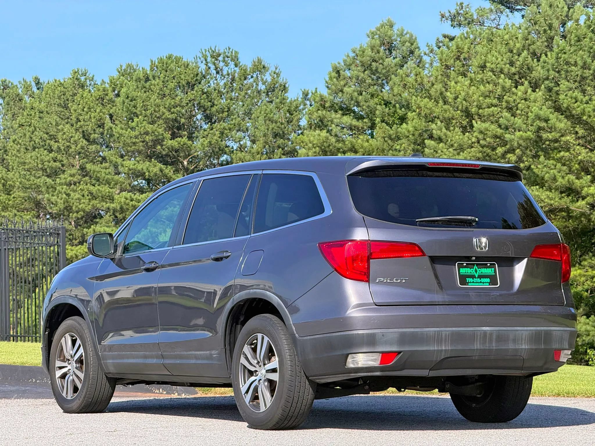 Used 2018 Honda Pilot EX image 8