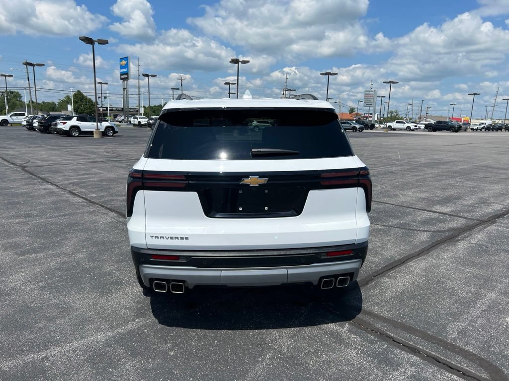 Used 2026 Chevrolet Traverse LT w/ Driver Confidence Package FWD image 30