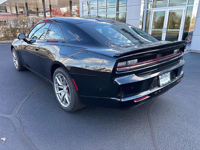 Used 2025 Dodge Charger Daytona Scat Pack w/ Track Pack AWD/4WD image 5