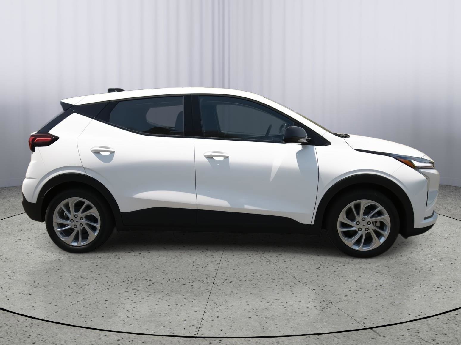 New 2027 Chevrolet Bolt LT FWD image 9