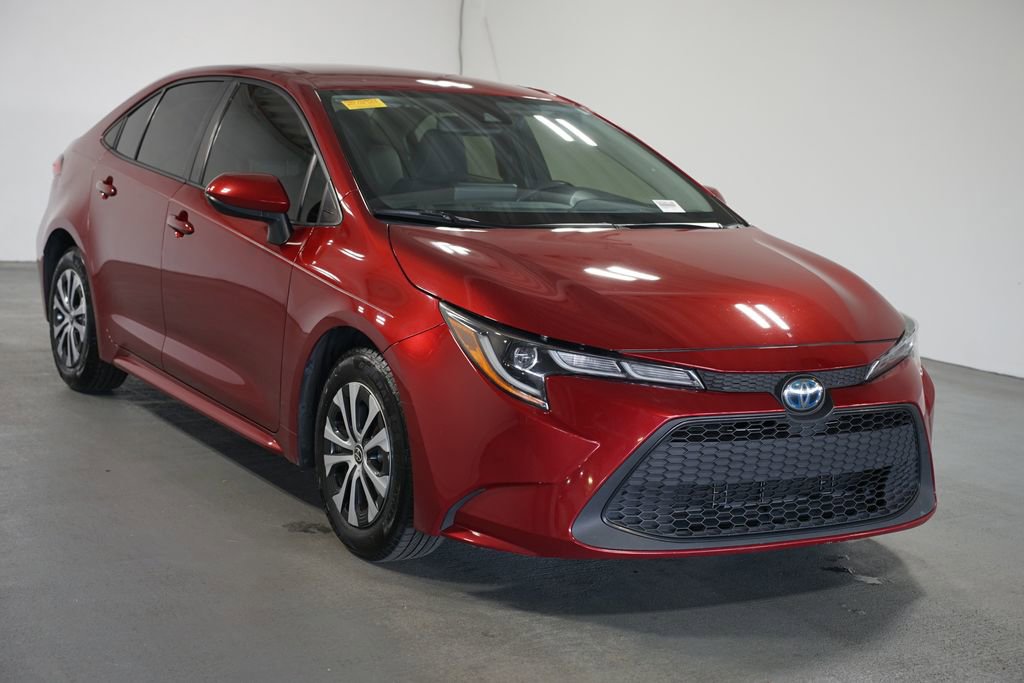 Certified 2022 Toyota Corolla LE image 3