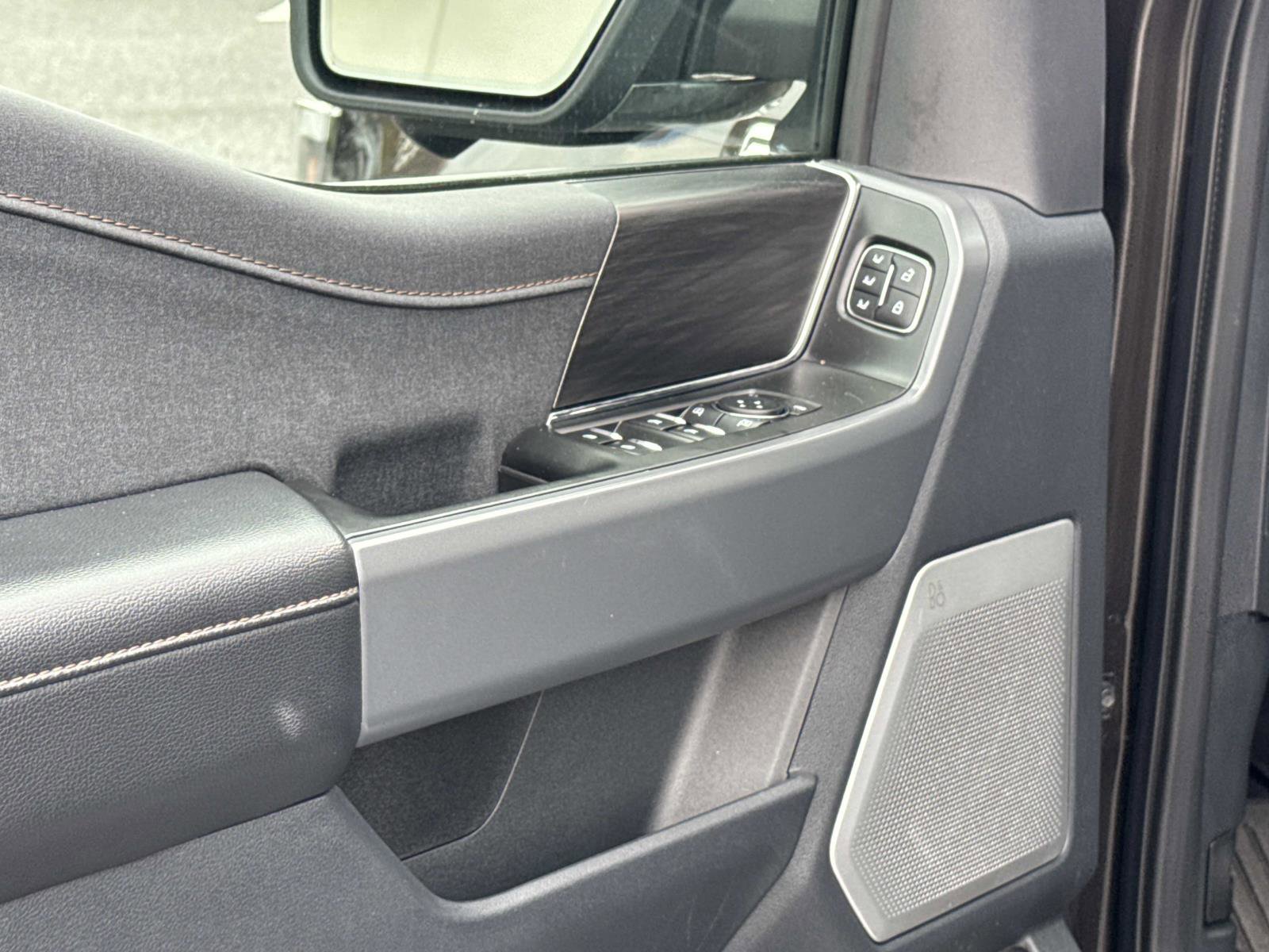 Used 2024 Ford F150 Lariat w/ Equipment Group 502A High image 18