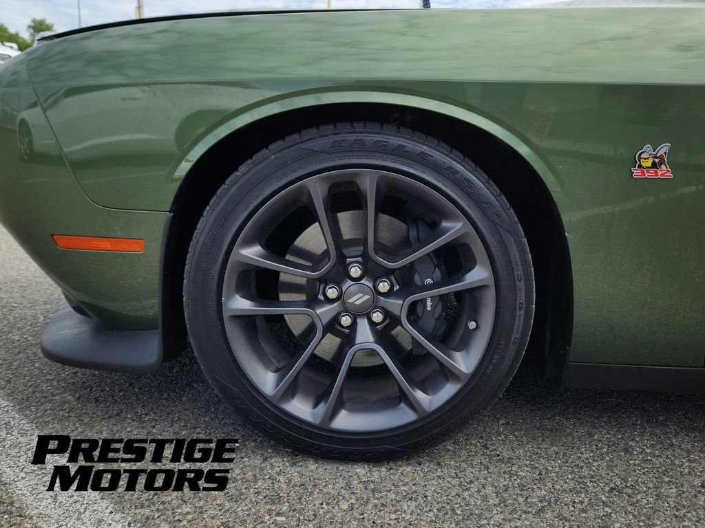 Used 2022 Dodge Challenger R/T Scat Pack RWD image 9
