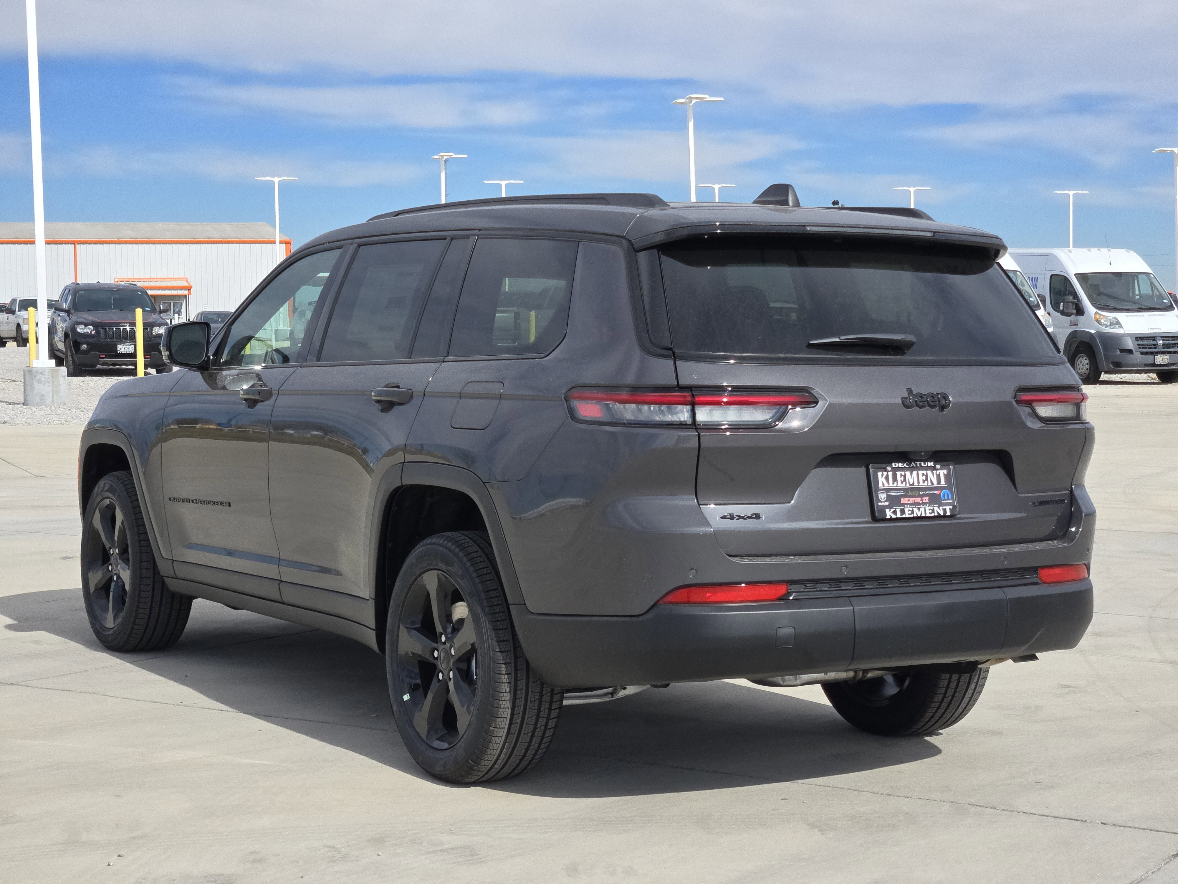 New 2025 Jeep Grand Cherokee L Limited w/ Black Appearance Package image 4