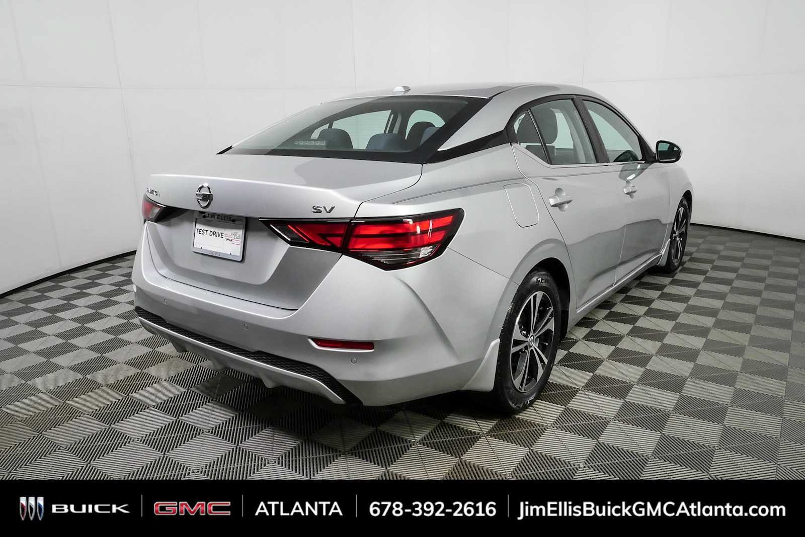 Used 2021 Nissan Sentra SV FWD image 3