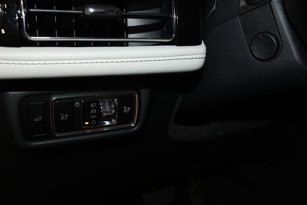 Used 2025 Lincoln Aviator Reserve w/ Equipment Group 201A image 10