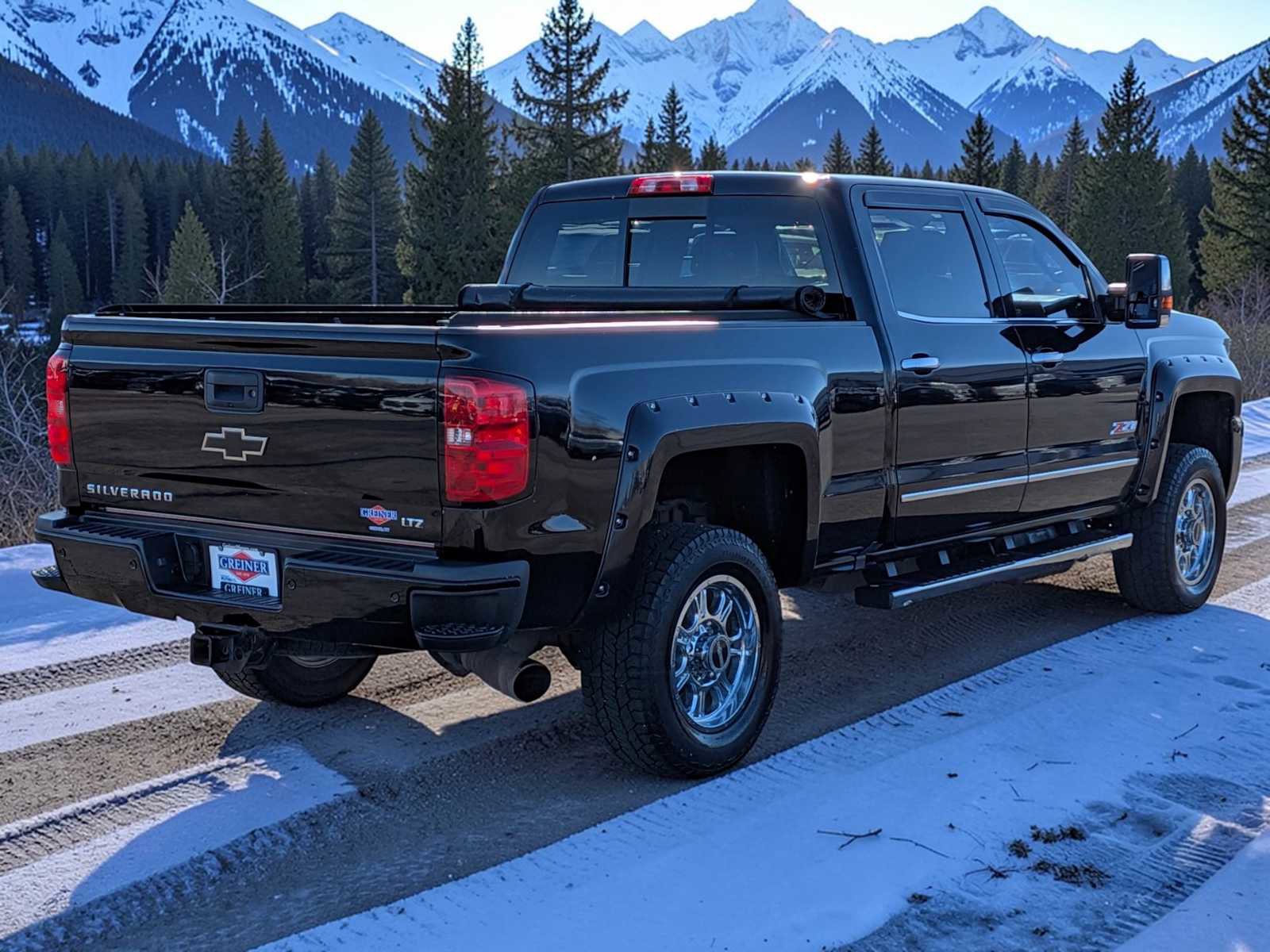 Used 2018 Chevrolet Silverado 3500 LTZ w/ Duramax Plus Package image 6