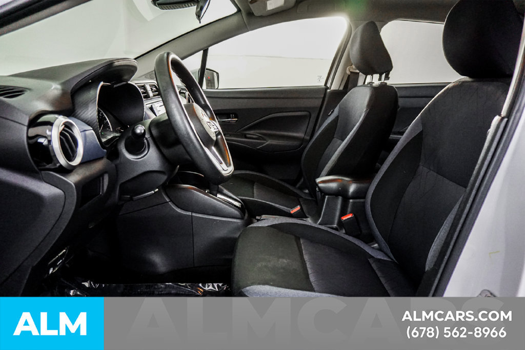 Used 2025 Nissan Versa SV FWD image 15