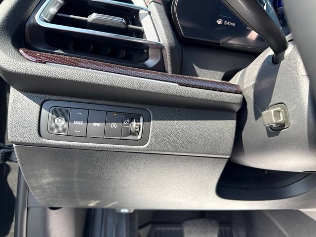 New 2027 Chevrolet Traverse RS w/ LPO, Floor Liner Package AWD/4WD image 21
